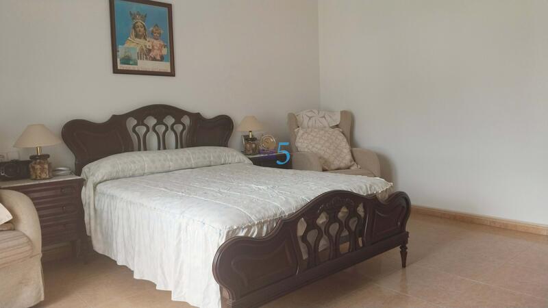 4 Cuarto Adosado en venta