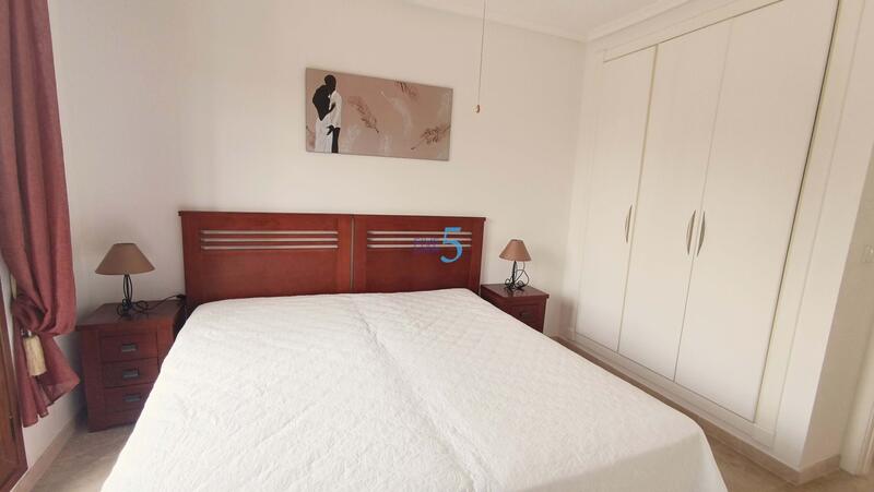 2 slaapkamer Appartement Te koop