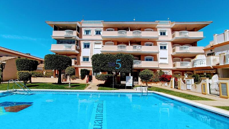 Apartamento en venta en Orihuela, Alicante