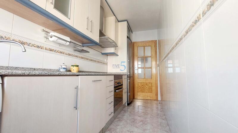 2 slaapkamer Appartement Te koop