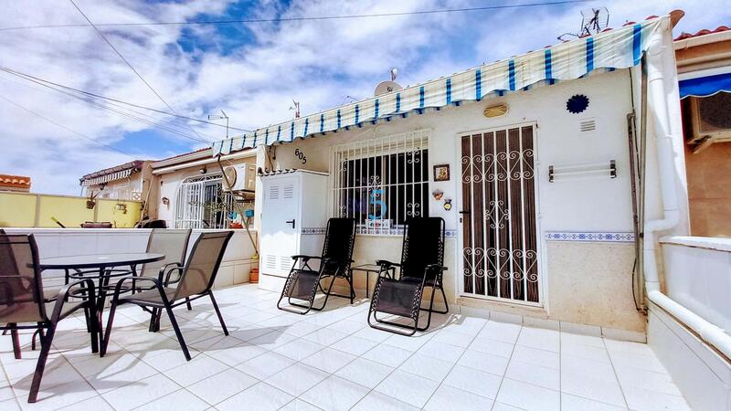 Villa till salu i Torrevieja, Alicante