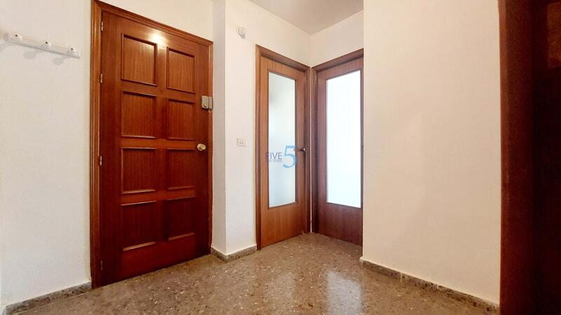 3 bedroom Apartment for sale