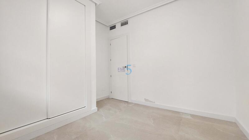 2 slaapkamer Appartement Te koop