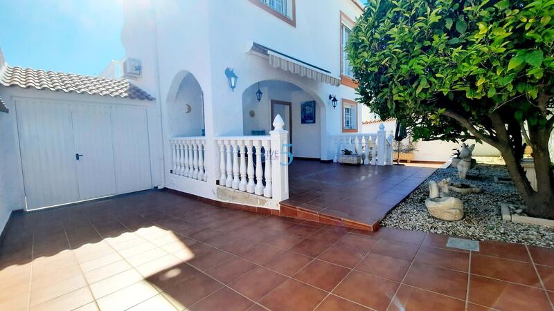 3 bedroom Country House for sale