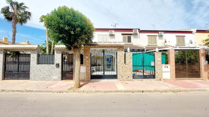 Rekkehus til salgs i Los Alcazares, Murcia