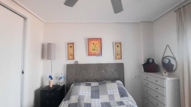 2 slaapkamer Appartement Te koop