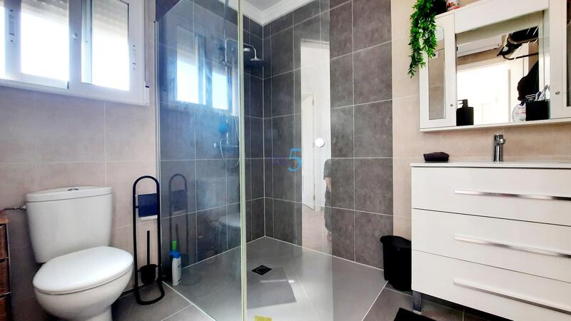 4 bedroom Country House for sale
