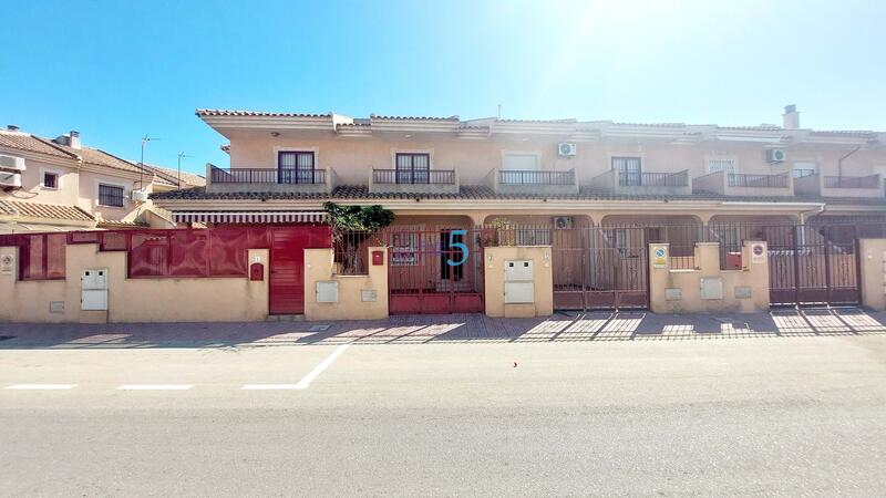 Rekkehus til salgs i San Javier, Murcia