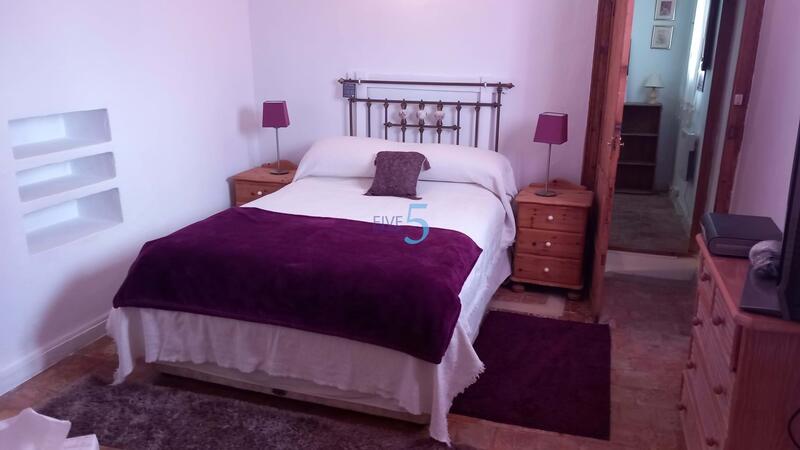 3 bedroom Country House for sale