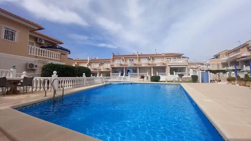 Byhus til salg i Rojales, Alicante