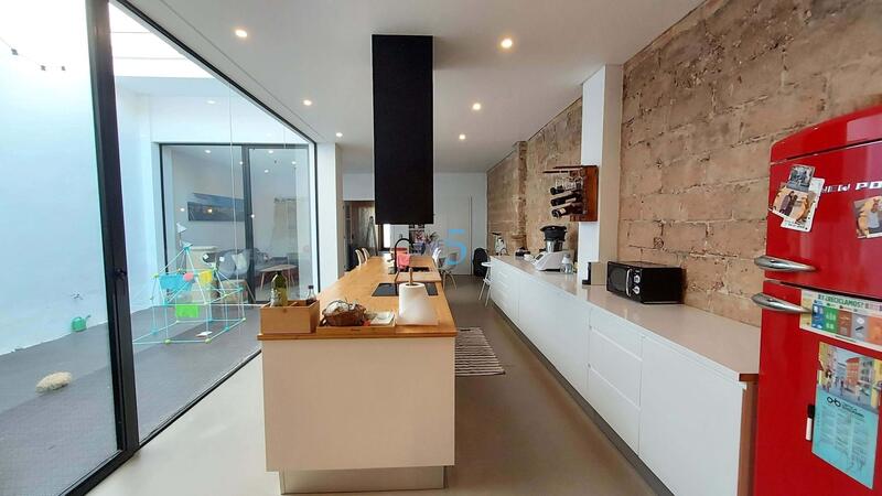 3 bedroom Townhouse for sale