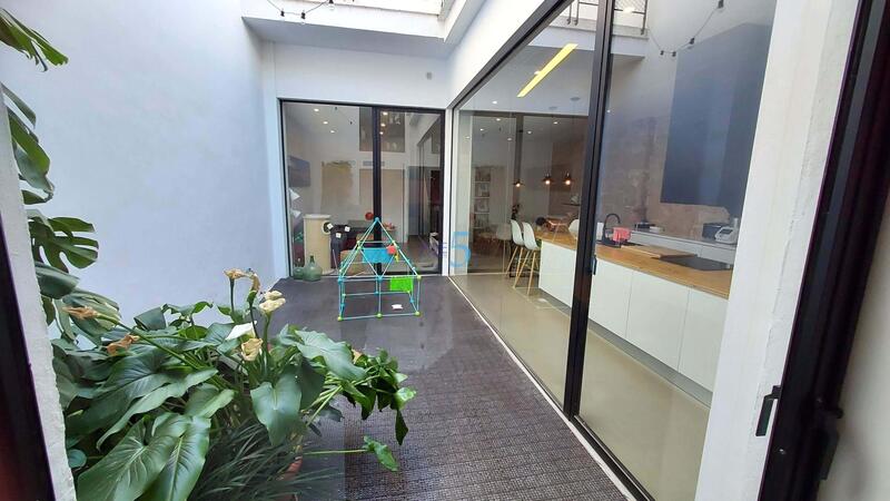3 bedroom Townhouse for sale