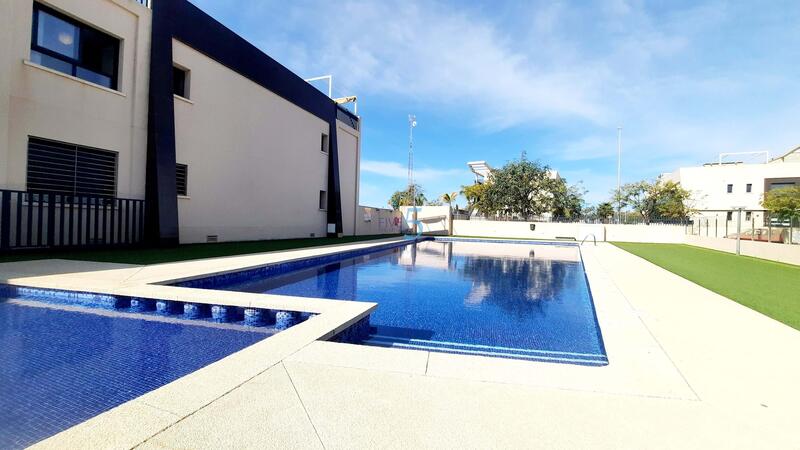3 bedroom Apartment for sale