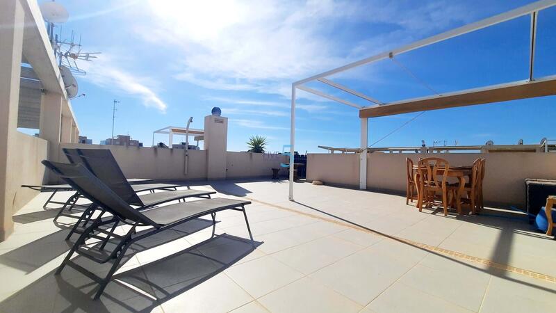 3 bedroom Apartment for sale