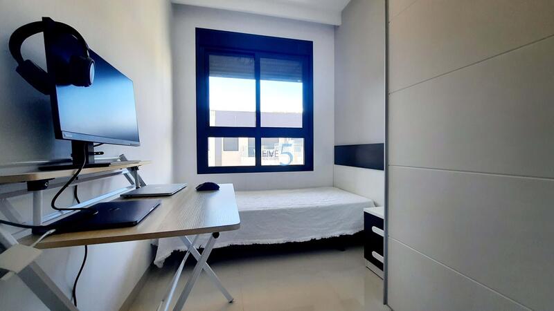 3 bedroom Apartment for sale