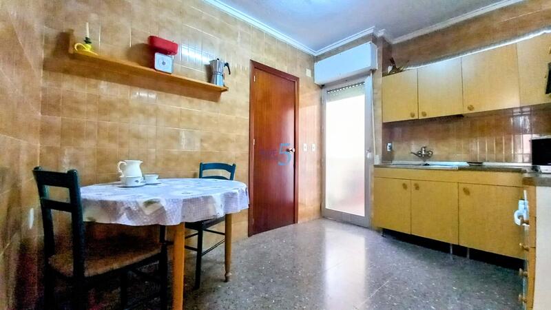 3 bedroom Apartment for sale