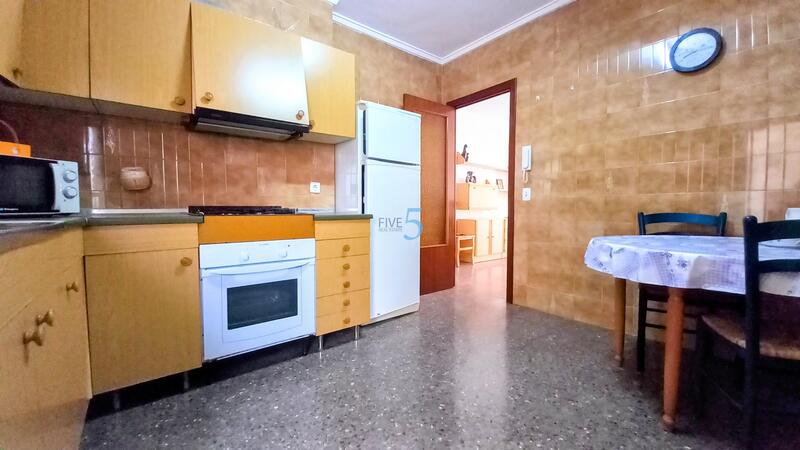 3 bedroom Apartment for sale