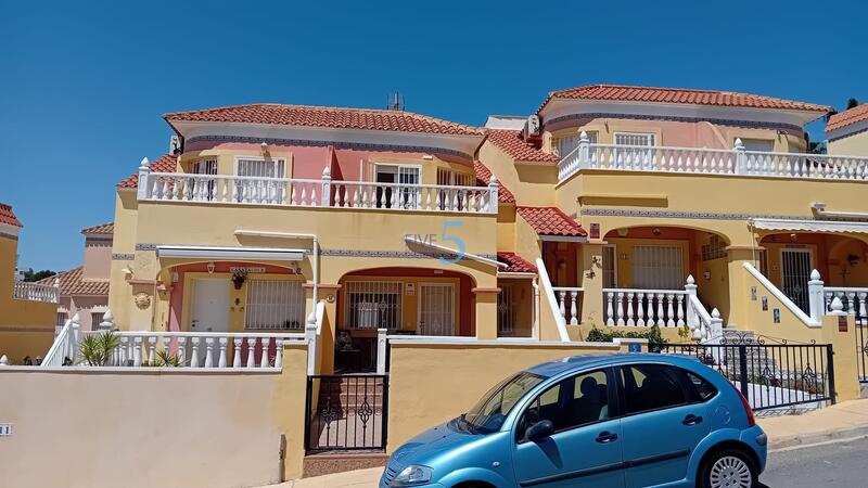 Radhus till salu i Orihuela, Alicante