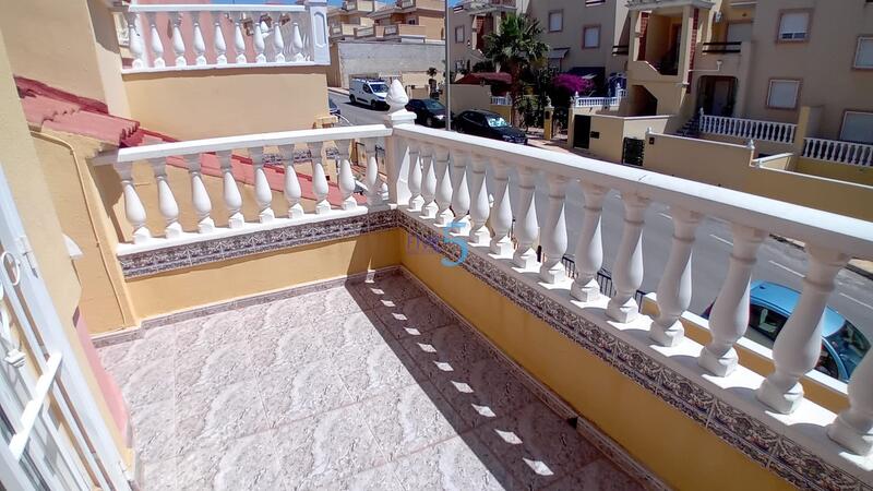 3 bedroom Townhouse for sale