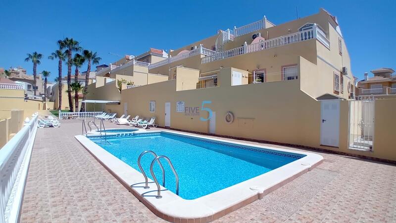 3 bedroom Townhouse for sale