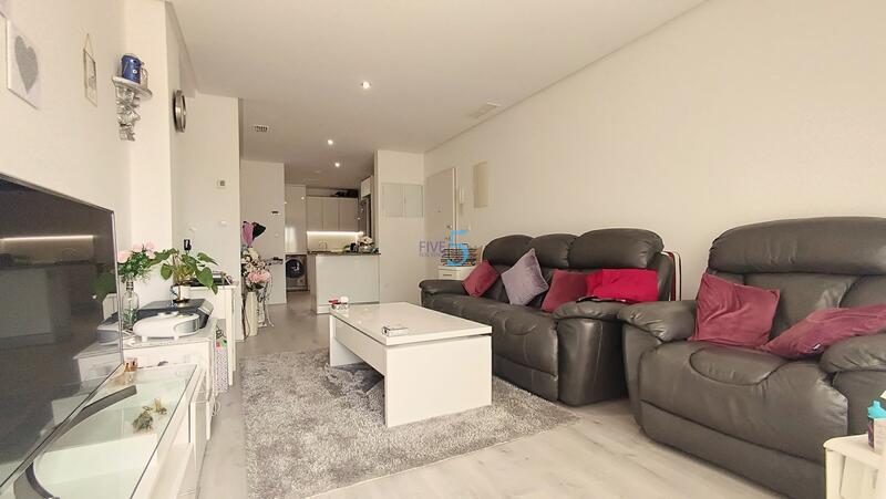 2 slaapkamer Appartement Te koop