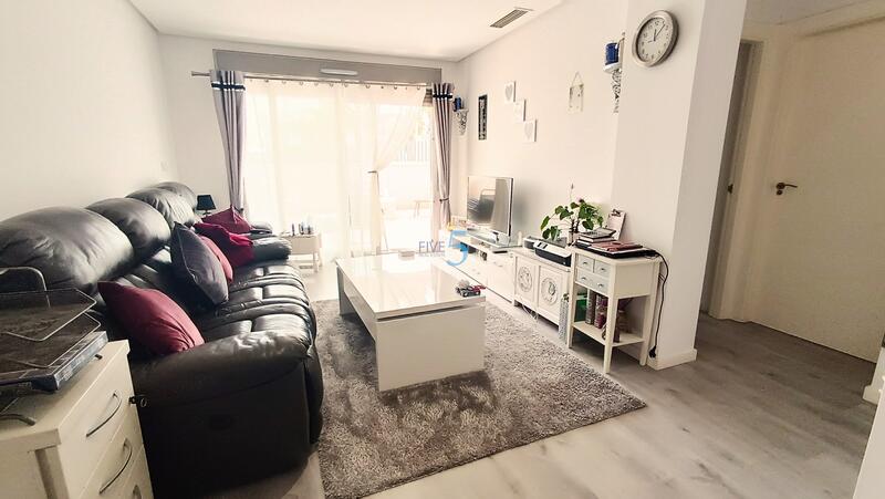 2 slaapkamer Appartement Te koop