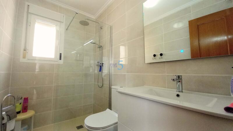 2 Cuarto Dúplex en venta