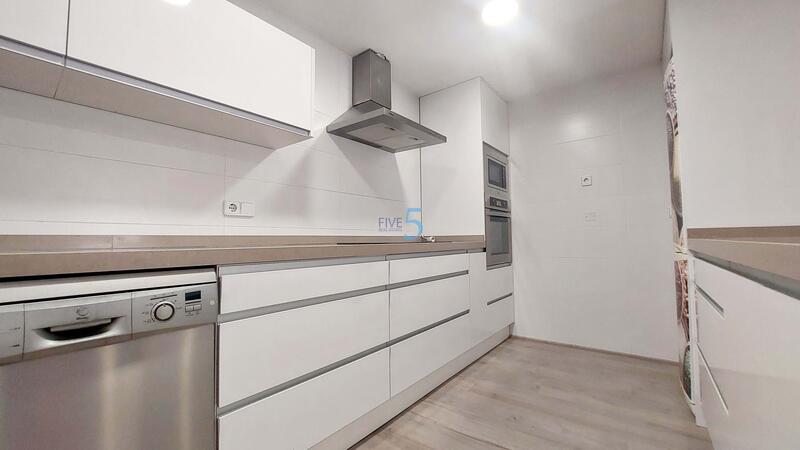 4 sovrum Radhus till salu