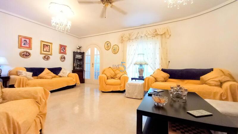 3 bedroom Villa for sale