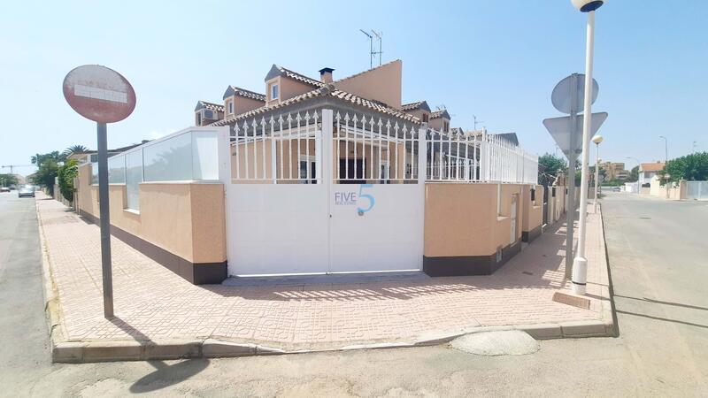 Rekkehus til salgs i San Javier, Murcia