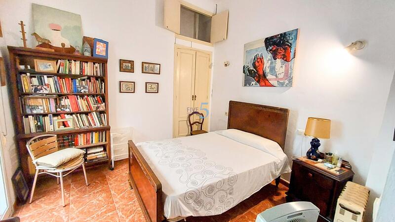 5 Schlafzimmer Stadthaus zu verkaufen