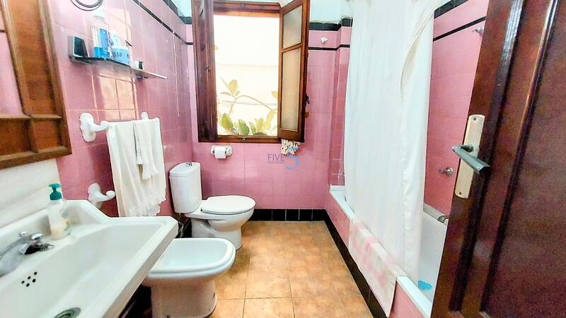 5 Schlafzimmer Stadthaus zu verkaufen