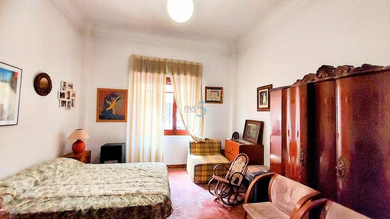 5 Schlafzimmer Stadthaus zu verkaufen