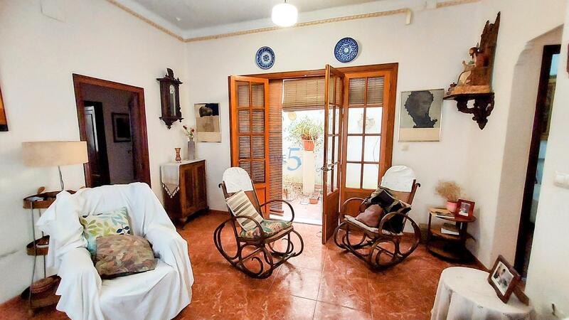 5 Schlafzimmer Stadthaus zu verkaufen