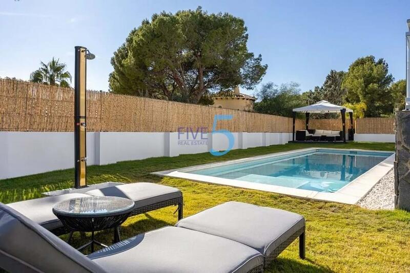 4 Schlafzimmer Villa zu verkaufen
