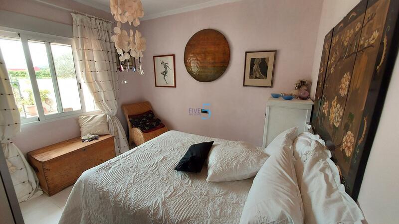 3 bedroom Country House for sale