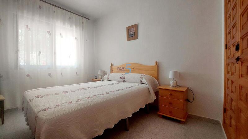 2 Schlafzimmer Stadthaus zu verkaufen
