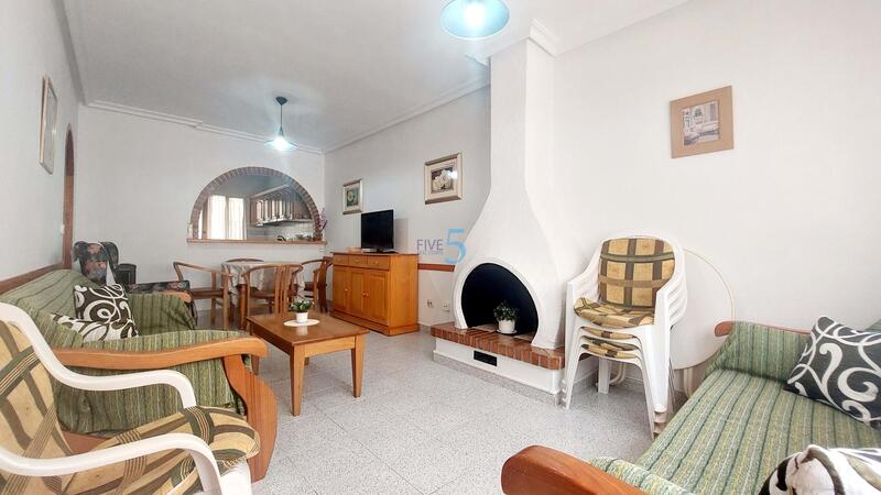 2 Schlafzimmer Stadthaus zu verkaufen