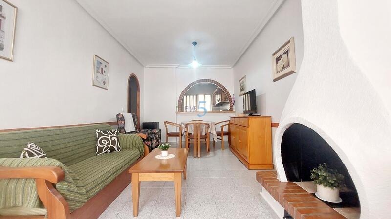 2 Schlafzimmer Stadthaus zu verkaufen