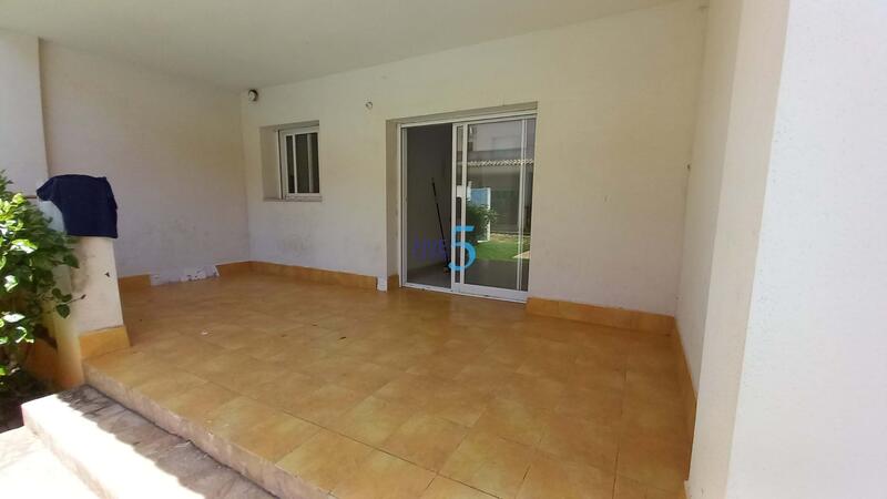 3 Schlafzimmer Stadthaus zu verkaufen