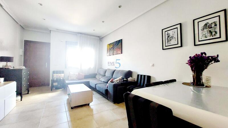 4 Schlafzimmer Stadthaus zu verkaufen