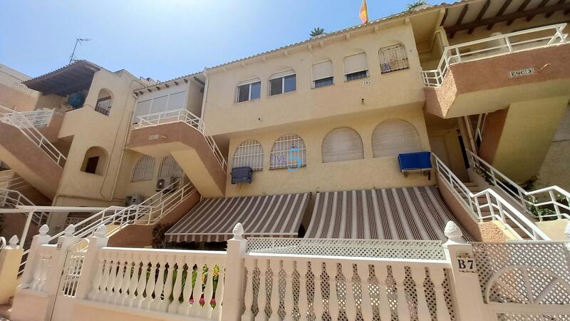 квартира продается в Torrevieja, Alicante