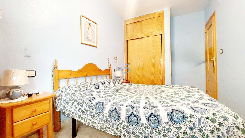 3 slaapkamer Gezinswoning Te koop