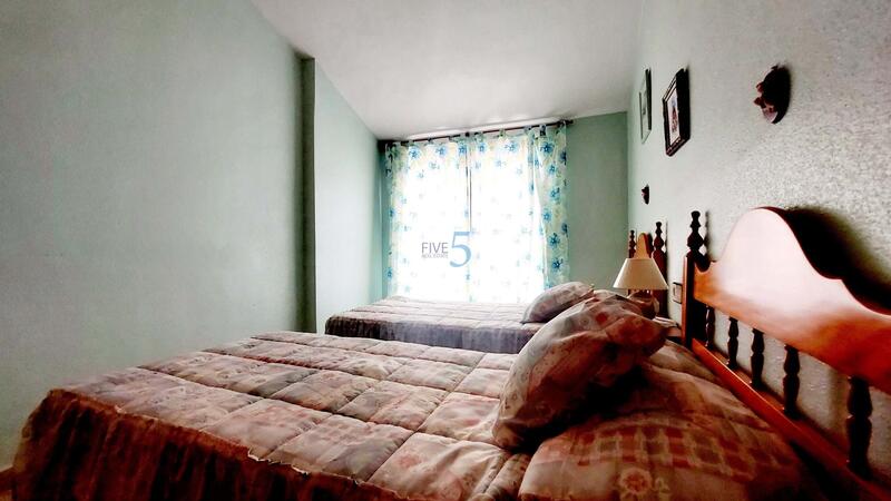 3 slaapkamer Gezinswoning Te koop