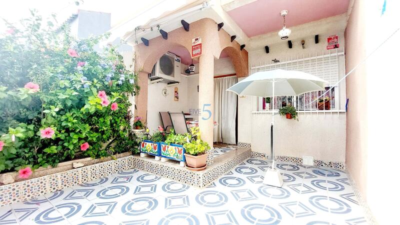 3 slaapkamer Gezinswoning Te koop