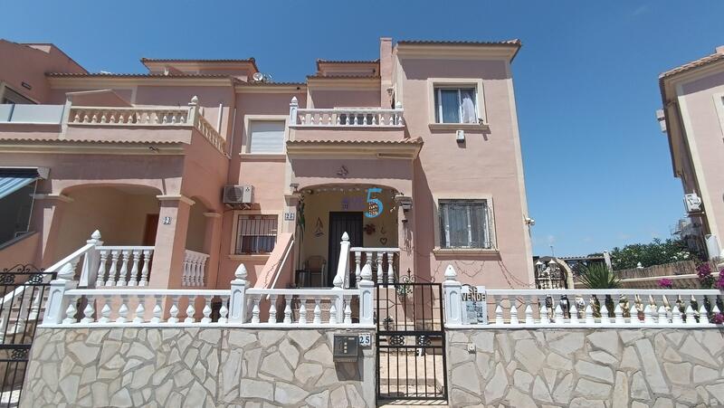Stadthaus zu verkaufen in Orihuela, Alicante