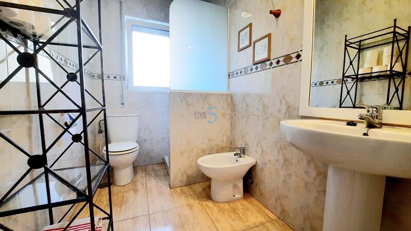 5 bedroom Duplex for sale