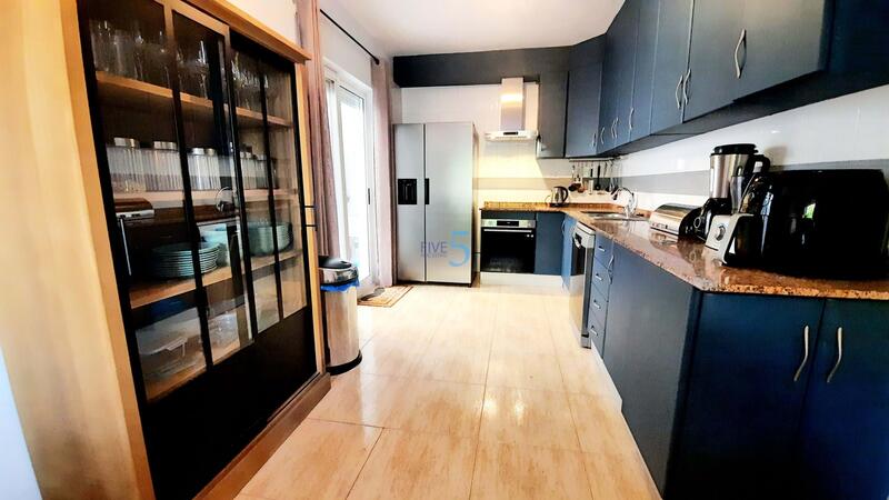 5 bedroom Duplex for sale