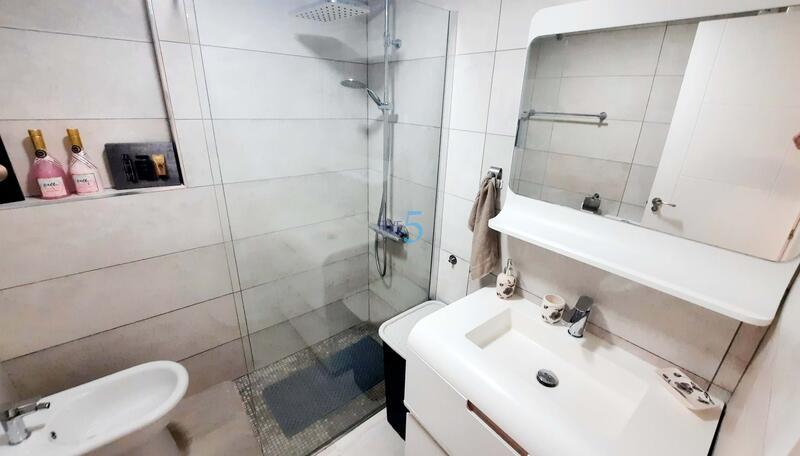 2 Schlafzimmer Appartement zu verkaufen