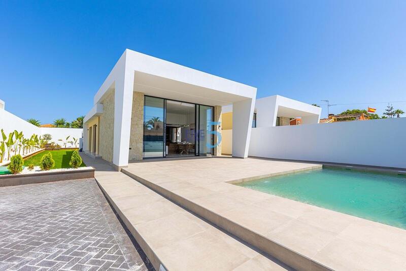 3 Cuarto Villa en venta
